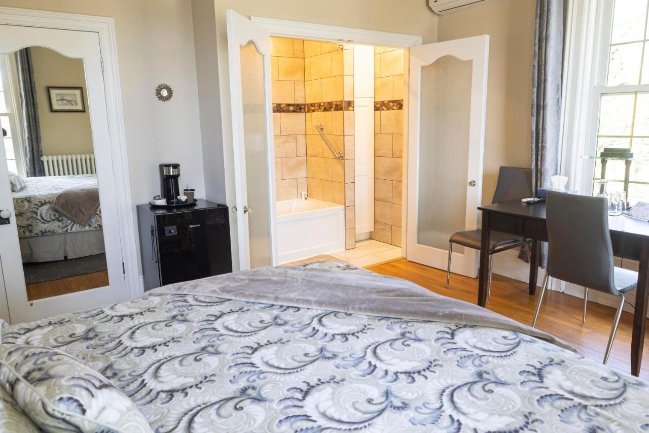 ברוקוויל Anneken 1000 Islands B&B Luxury Suites & Spa מראה חיצוני תמונה
